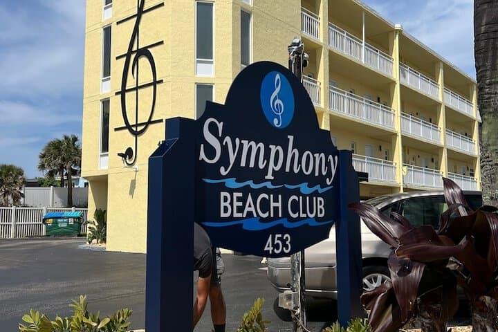Symphony Beach Club photo 2