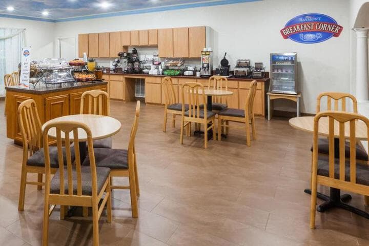 Baymont Inn & Suites Seabrook Kemah photo 5