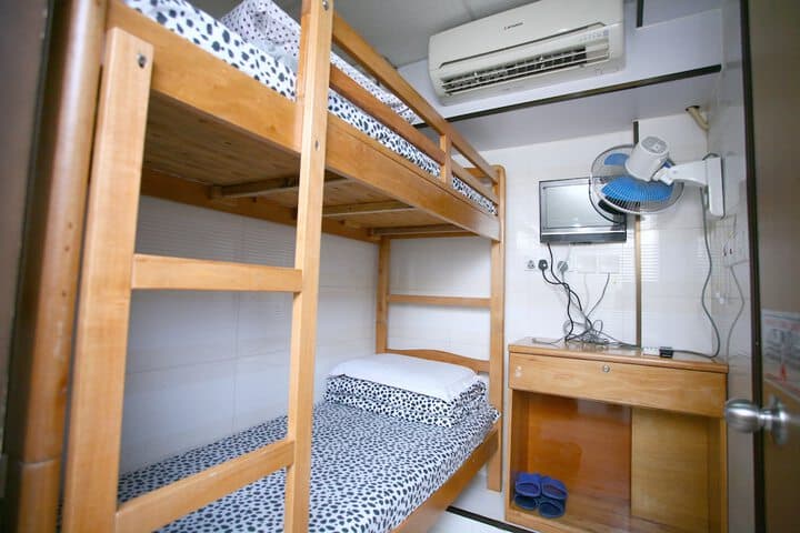 H.K Commercial Inn photo 3