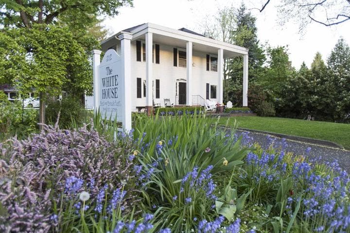 The White House Bed&Breakfast photo 1