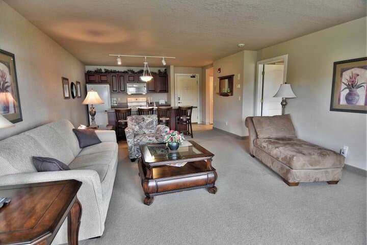 Unit 312 1 BD / 1 BA Condo photo 3
