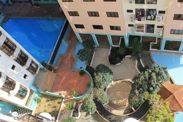 Coastal Park Apartments photo 2