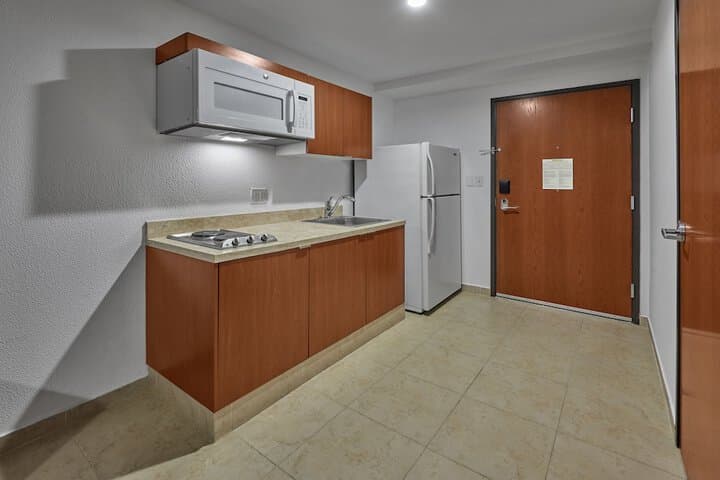Extended Suites Monterrey Aeropuerto photo 5
