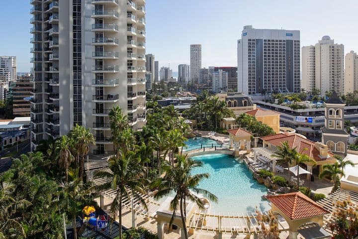 Mantra Towers of Chevron photo 4
