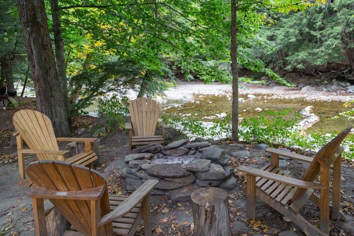 The Warren Lodge photo 2