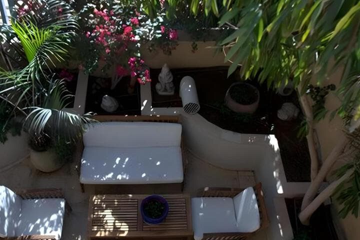 Blue Hotel photo 4