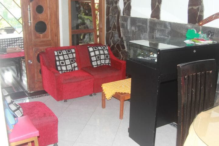 DeVita Family Homestay photo 3