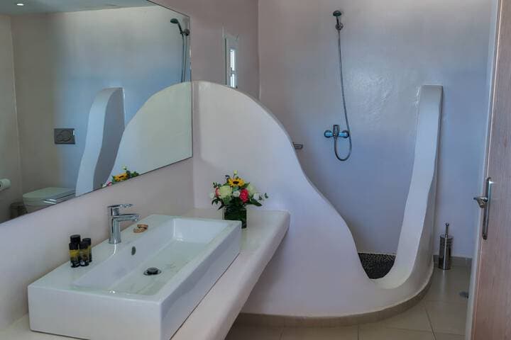 With Inn Mykonos Suites photo 5