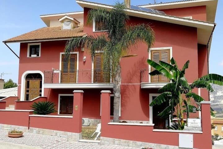 Villa Pollina photo 2