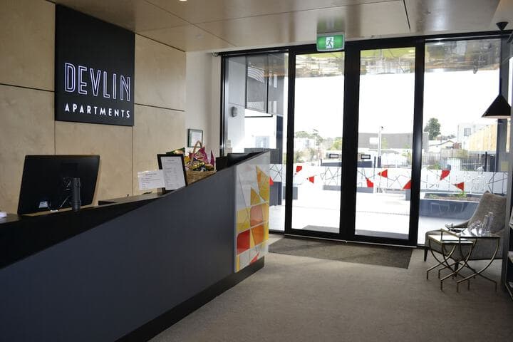 Devlin Apartments photo 3
