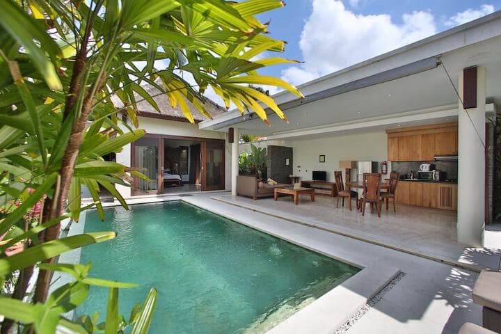 Mahagiri Villas & Spa Dreamland photo 4