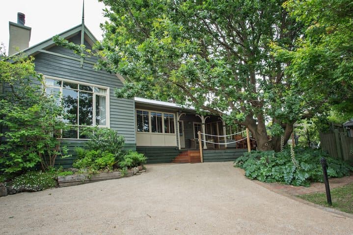 Oak Tree Lodge photo 1