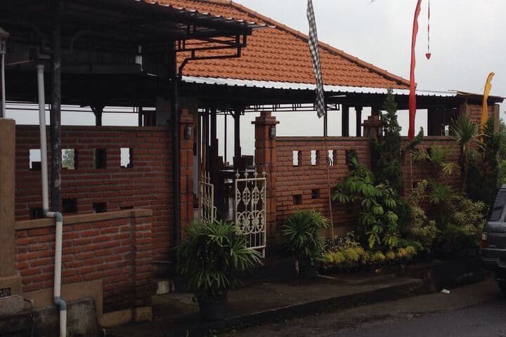KARANG SARI Guesthouse & Restaurant photo 3