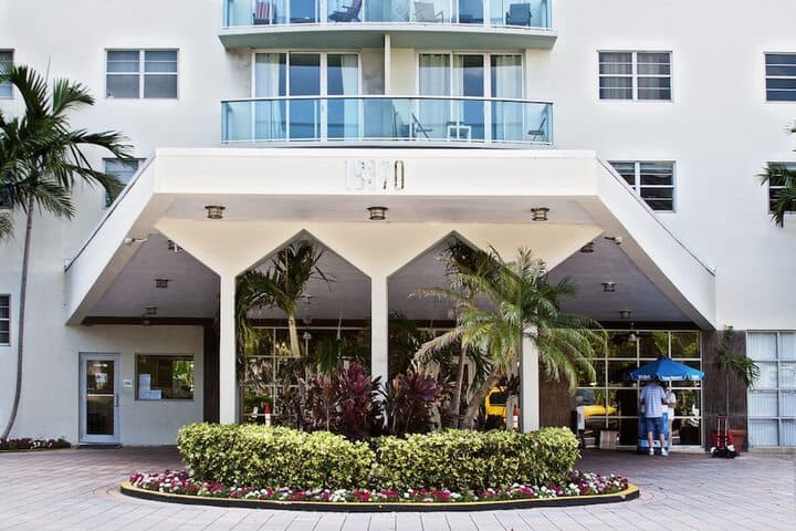 Ocean Reserve Luxury Condos Across from Sunny Isles Beach photo 4