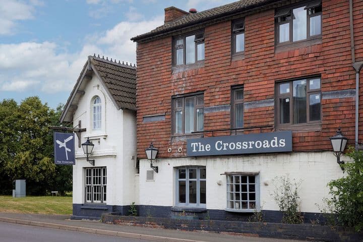 Cross Roads Hotel by Greene King Inns photo 3