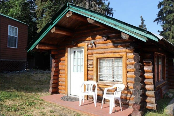 Gwins Lodge & Roadhouse Est. 1952 photo 3