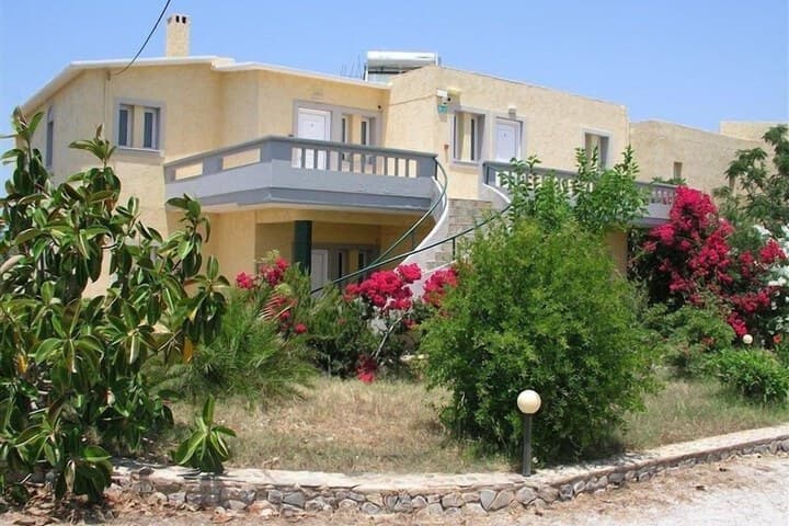 Anthemis Apartment photo 2