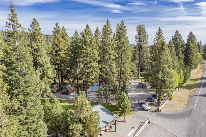 Crater Lake Resort photo 5