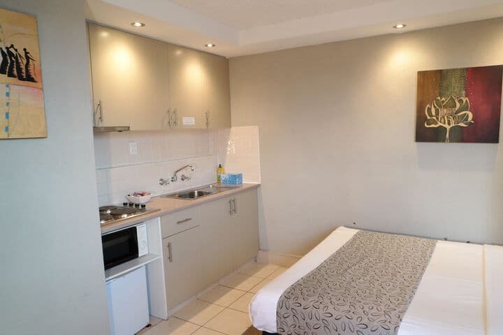 Parkville Place Serviced Apartments photo 5