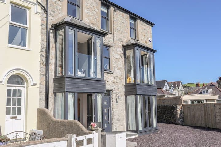 Cambrian House photo 1