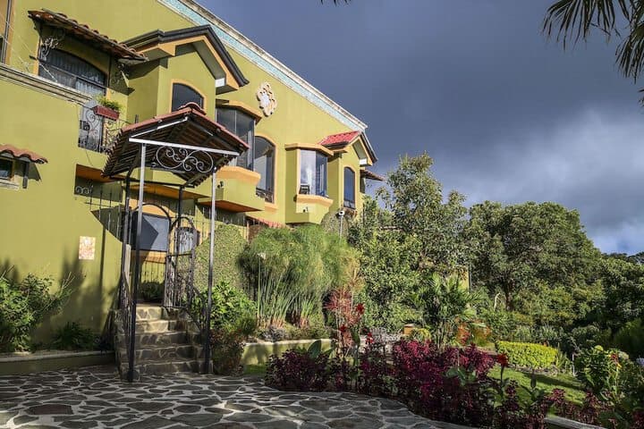 Casas del Toro Monteverde photo 2