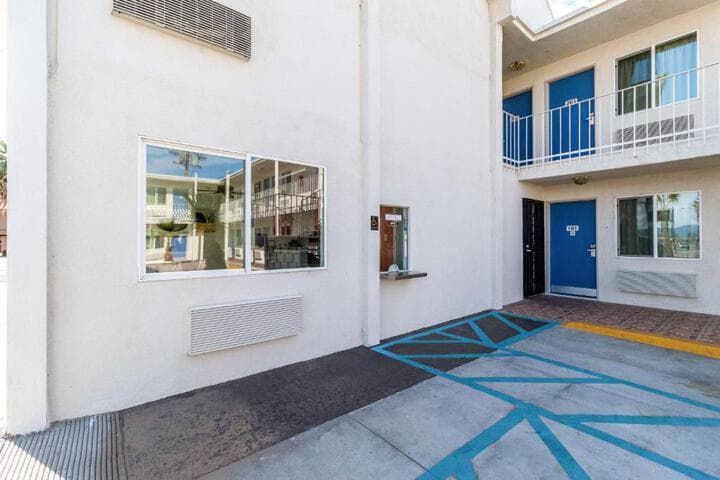 Motel 6 Blythe CA South photo 3