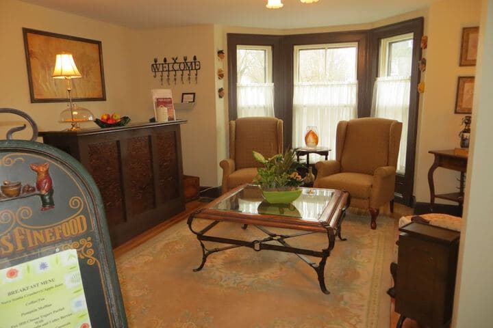 Farmhouse Inn B&B photo 5