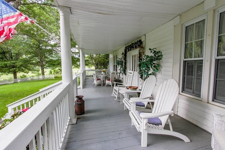 Buffalo Tavern Bed & Breakfast photo 2