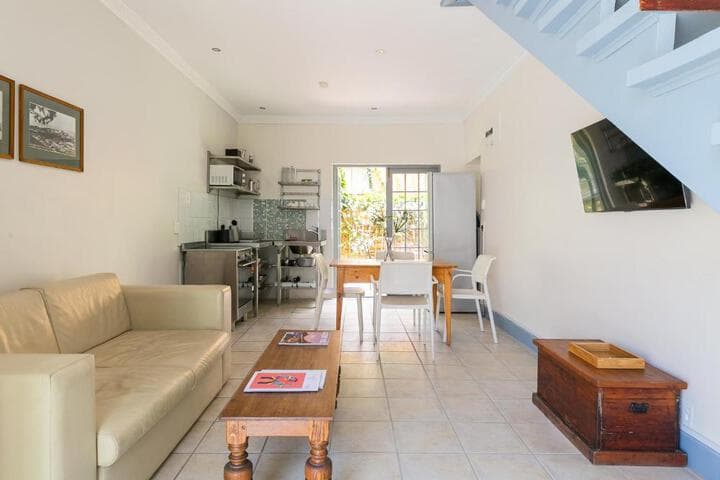 The Charles Cafe & Guesthouse photo 5