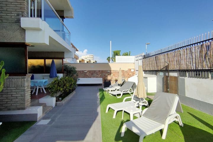 Apartamentos El Paseo photo 4