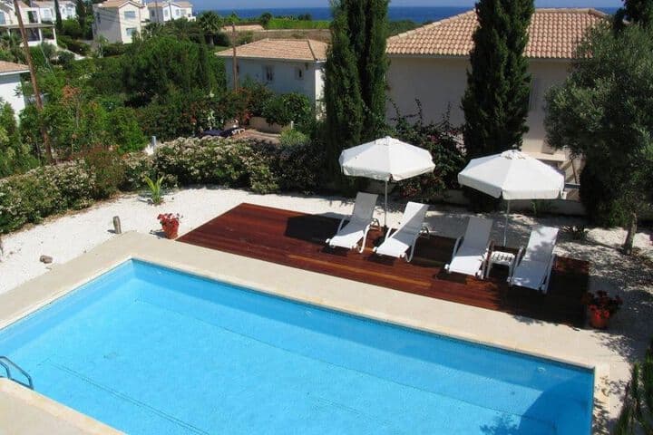 Carob Tree Villa in Latsi photo 3