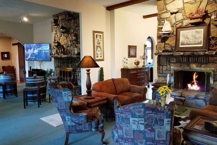 Tuscan Manor photo 5