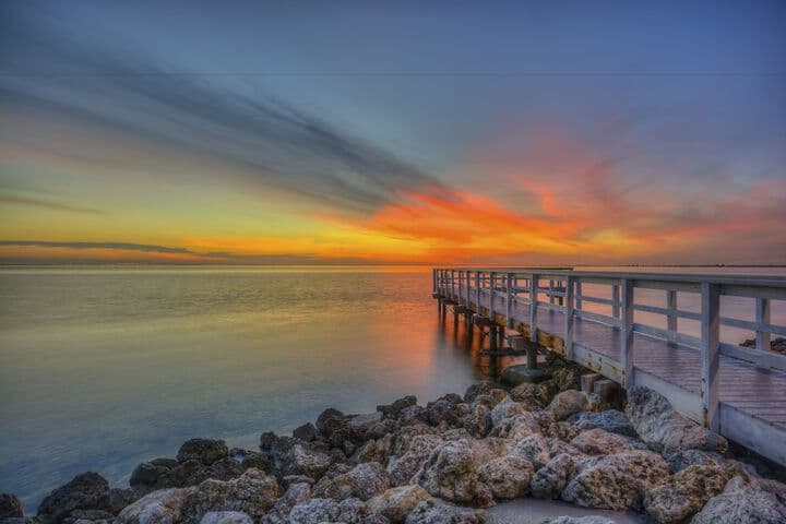 Sailport Waterfront Suites photo 4