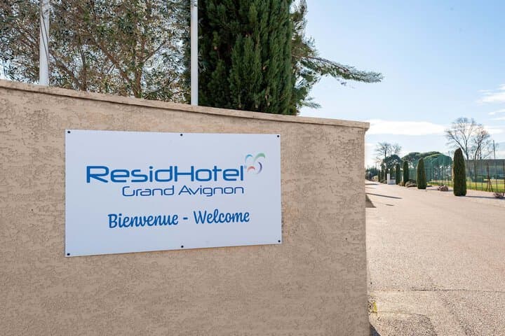 ResidHotel Golf Grand Avignon photo 4