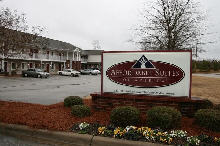 Affordable Suites Wilson photo 3