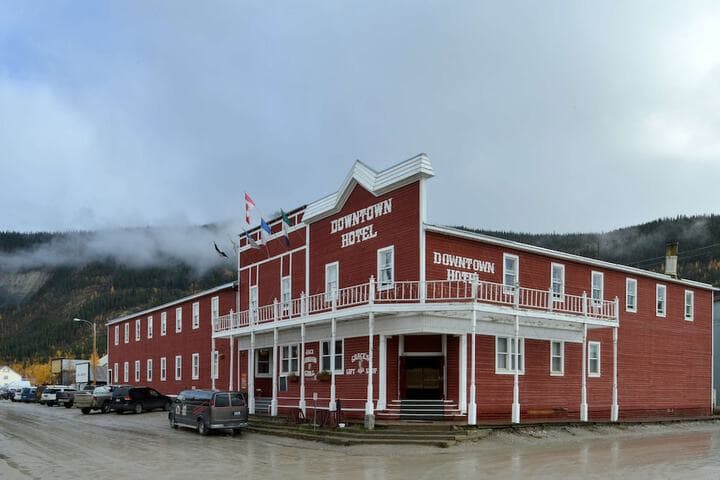 The Downtown a Coast Hotel photo 2