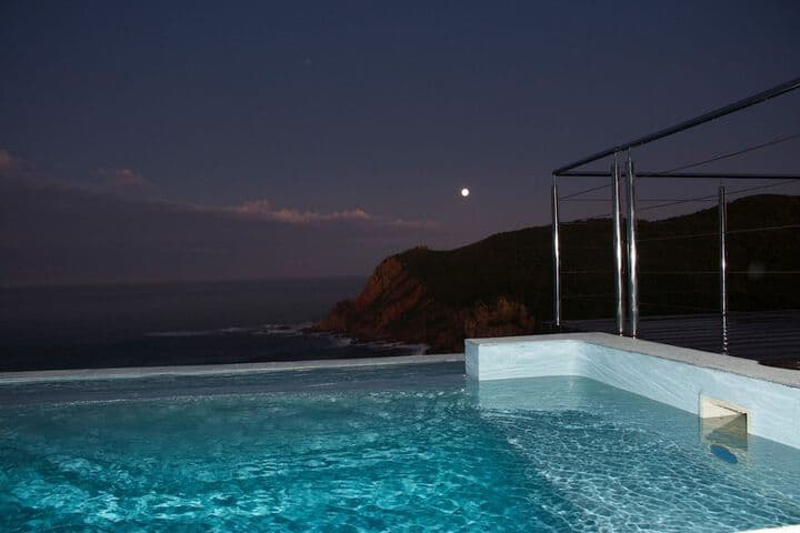 Head over Hills Luxury Retreat photo 3