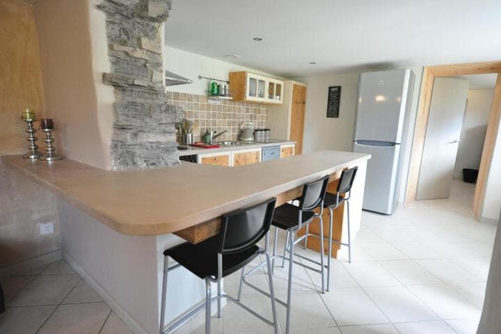 Lakeside Apartment photo 2