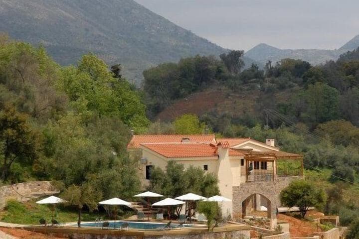 Aposperitis Traditional Guesthouse photo 2