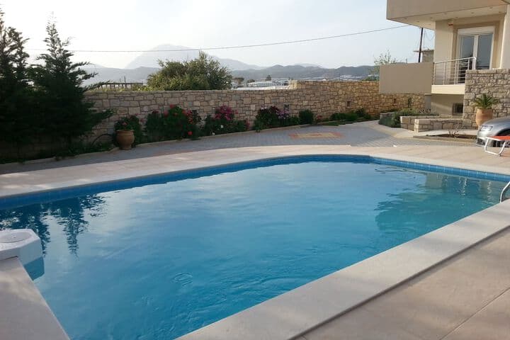 Elpidis Villa photo 4