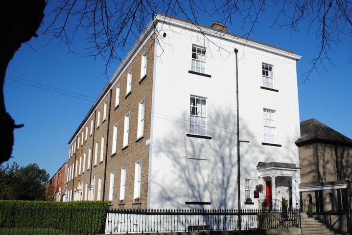 Morehampton Townhouse photo 2
