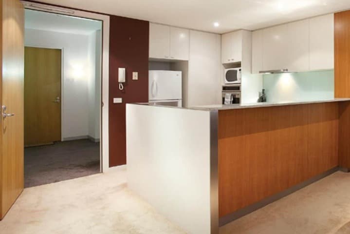 Brighton Bay Apartments photo 4