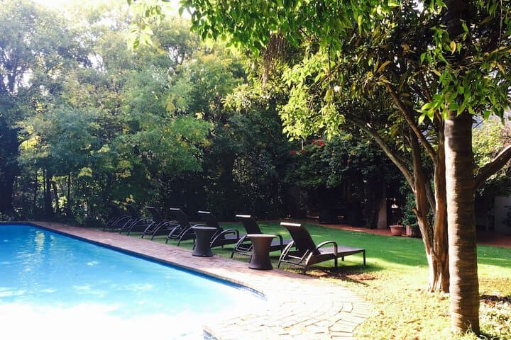 Melrose Place Guest Lodge photo 3