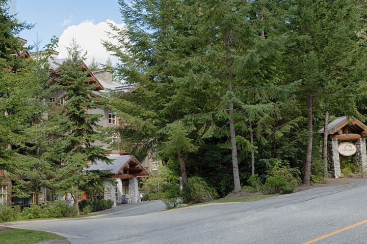 Lost Lake Lodge by Whistler Premier photo 3