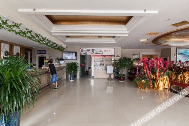 Huashi Hotel photo 3
