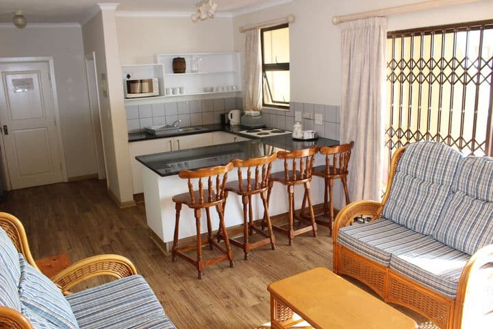 Glenmore Sands photo 5