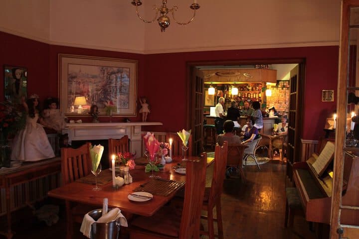 Shamrock Arms Guest Lodge photo 3