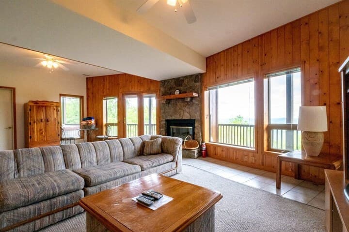 Sunset House photo 4