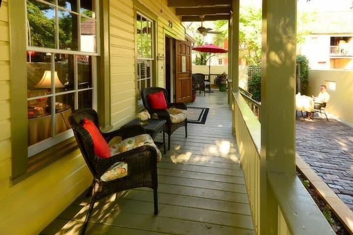 Agustin Inn photo 2