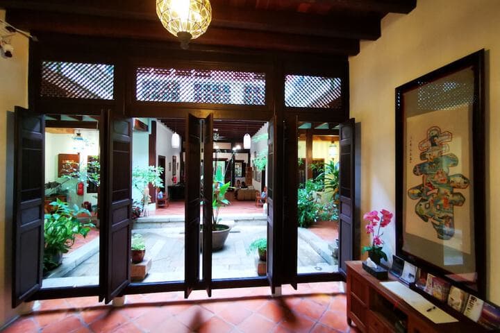 East Indies Mansion photo 2